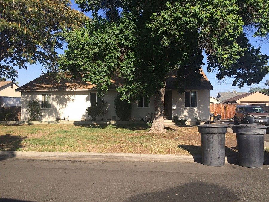 1st image of 708 S Holly Pl