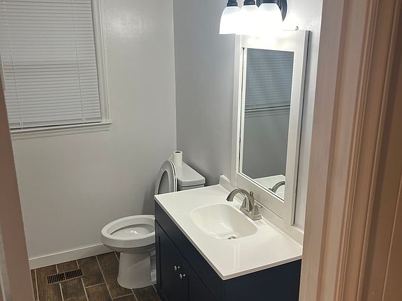 5th image of 3265 Craig Ave #A