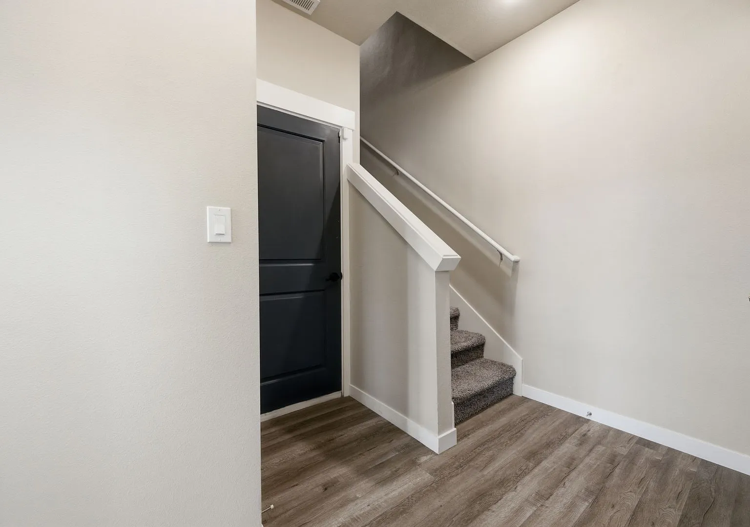 4 bed, 2.5 bath, 1690 sqft, $2,895 — Photo 4