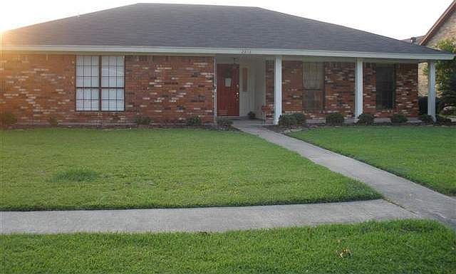 1st image of 2818 Round Tower Ln