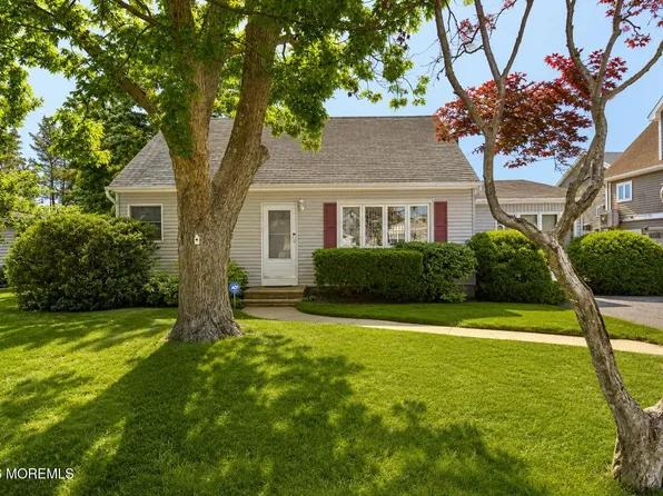 65 Longman Street, Toms River, NJ 08753