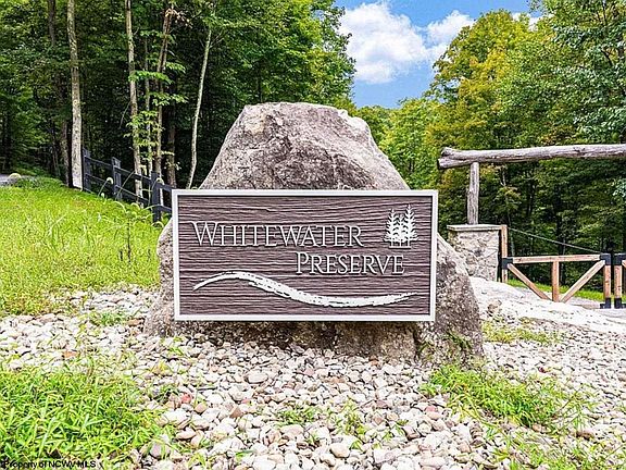 3rd image of 87 Whitewater Pkwy