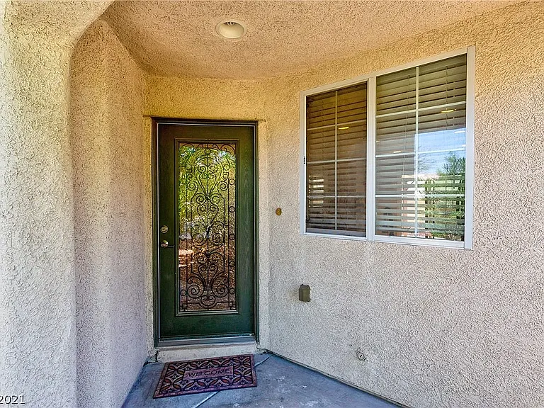 2677 Begonia Valley Ave — Photo 21