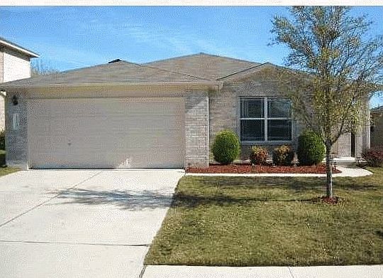 1209 Kenneys Way front View