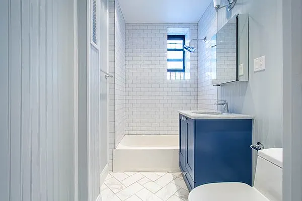 Rented by Compass | media 7