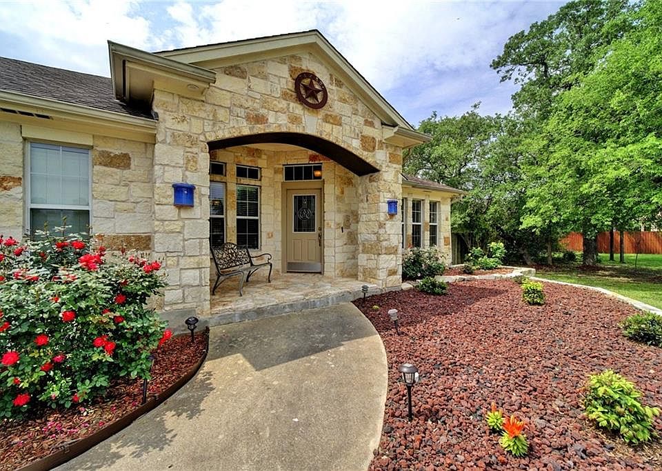 1st image of 109 Hobbs Creek Cv