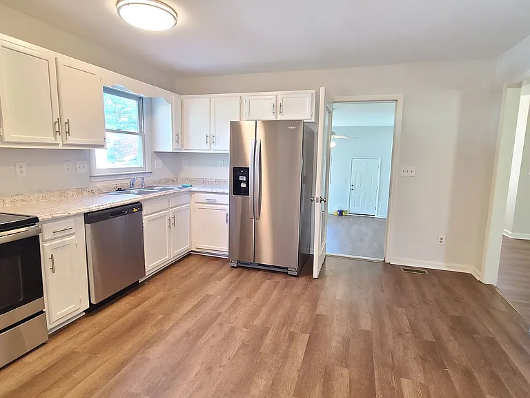 564 Jennings Farm Rd — Photo 2