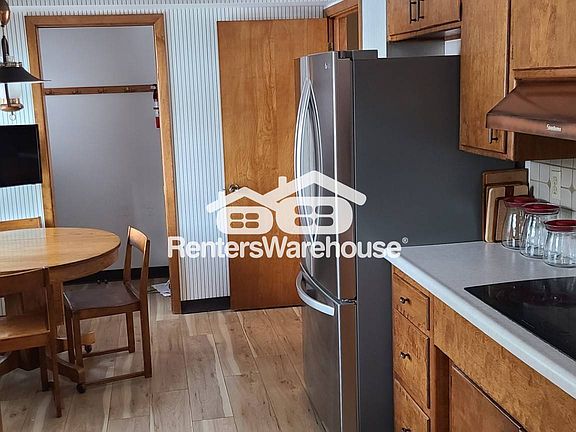 2nd image of 1455 Brooks Ave W