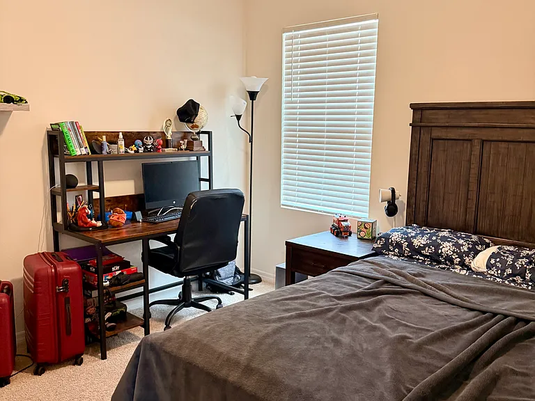 2250 Hidden Palm Dr — Photo 8