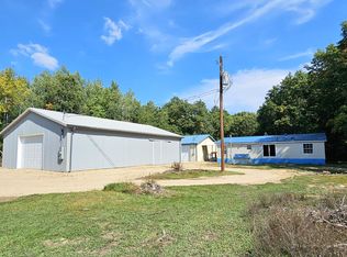 2378 S Satterlee Rd, Gowen, MI 49326