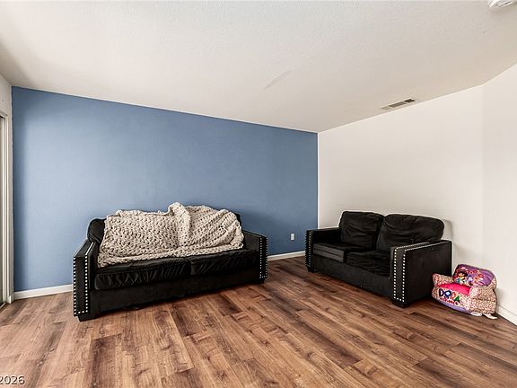 5th image of 698 S Racetrack Rd Unit 124
