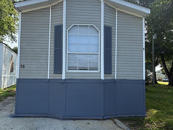 2nd image of 1305 N Floyd St #50