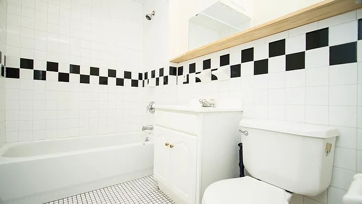 Rented by Nooklyn NYC LLC | media 57