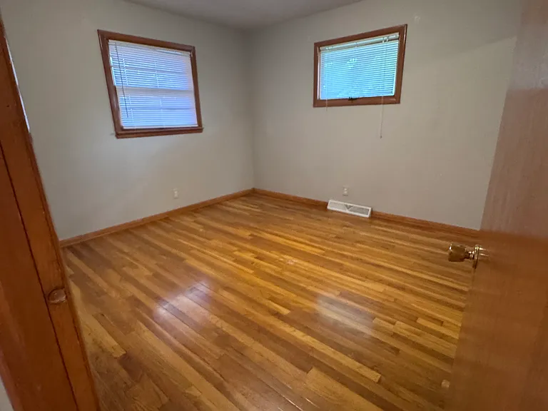 448 W Adams Ave — Photo 4