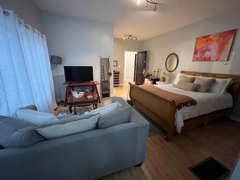 3443 N Broadway St #1E — Photo 4