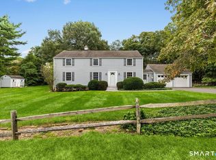27 White Oak Shade Lane, New Canaan, CT 06840