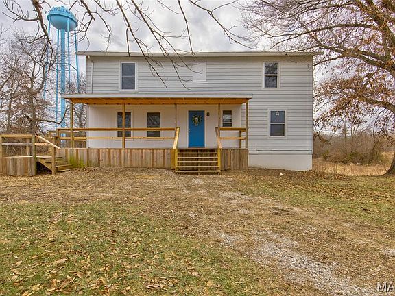 2nd image of 255 Tanoak Ave
