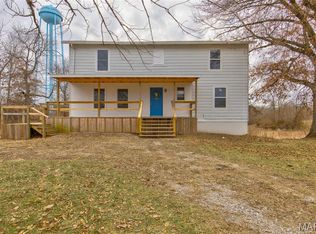 255 Tanoak Ave, Royal Lakes, IL 62685