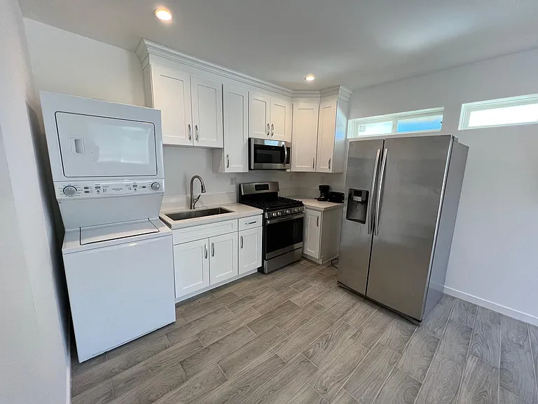 23259 Ingomar St — Photo 1