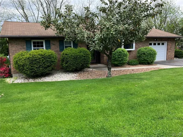 3934 Howertown Rd, Northampton, PA 18067