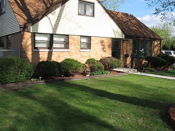 2nd image of 2405 Gustave Ave
