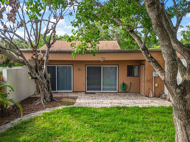 2304 Inagua Way — Photo 8