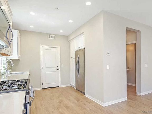 5th image of 16250 Veridian Cir