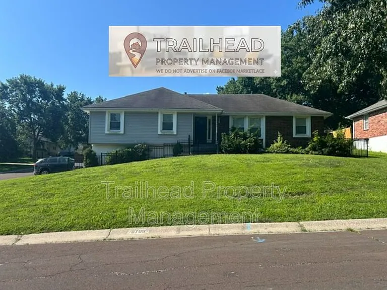 11709 E 78th Pl — Photo 2