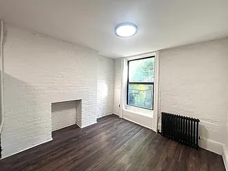 Rented by KNOCKKNOCK LLC