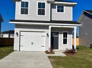 70 Centennial Ct, Hinesville, GA 31313