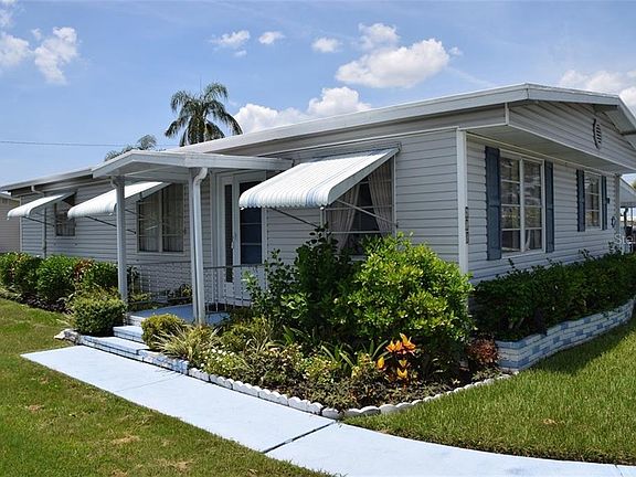 3rd image of 410 49th Avenue Dr W
