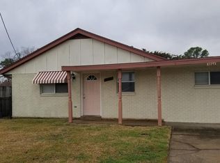 4928 Sandalwood St, New Orleans, LA 70127