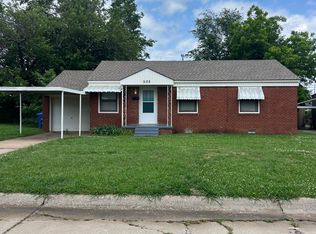 505 Showalter Dr, Midwest City, OK 73110