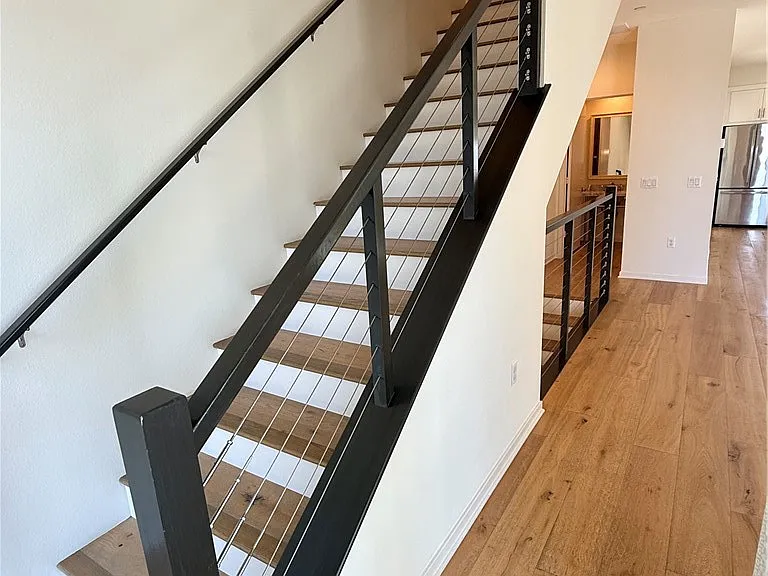 1527 Sullivan Ave — Photo 22