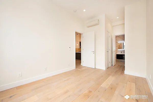 Rented by Sumitomo Real Estate Sales | media 24