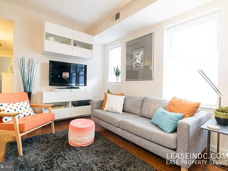 4800 Georgia Ave NW #105 — Photo 6