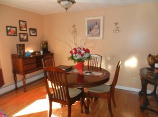 30 Wilcox St, Fall River, MA 02724