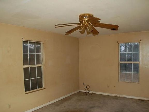 4th image of 1785 Elvis Presley Dr