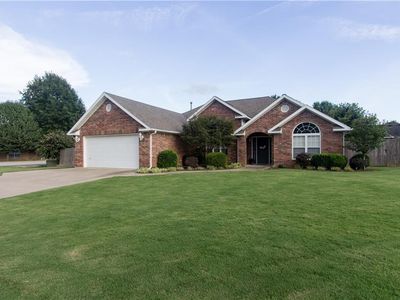 161 W Applewood Ave, Farmington, AR, 72730