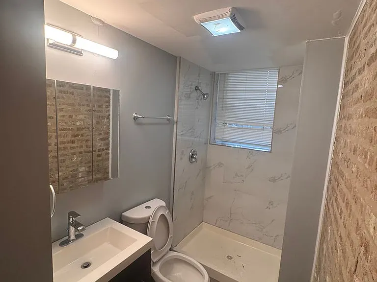 2900-04 N Laramie Avenue W George St #5200-06 — Photo 56