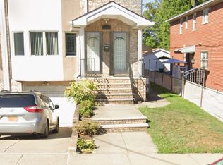6452 230th St, Flushing, NY 11364