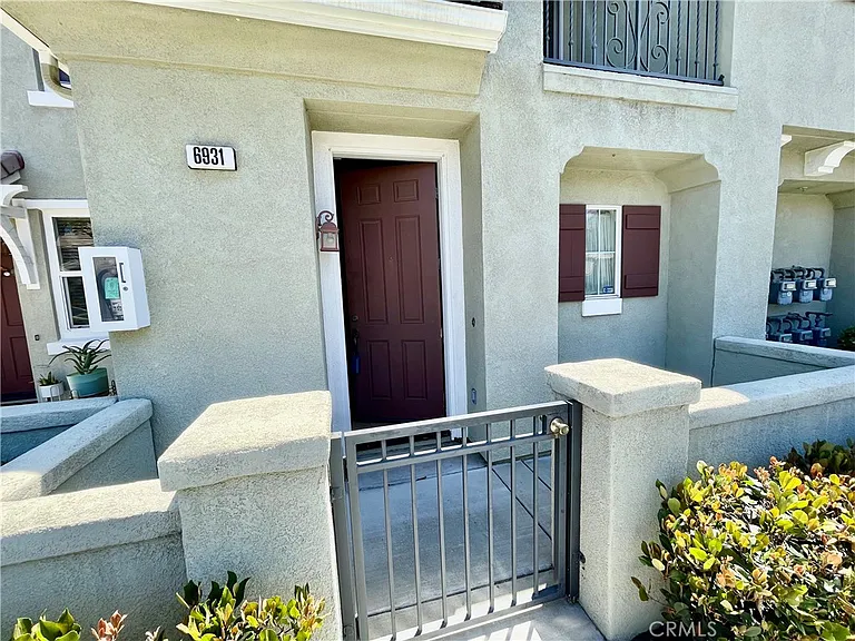 6931 Castor St — Photo 2