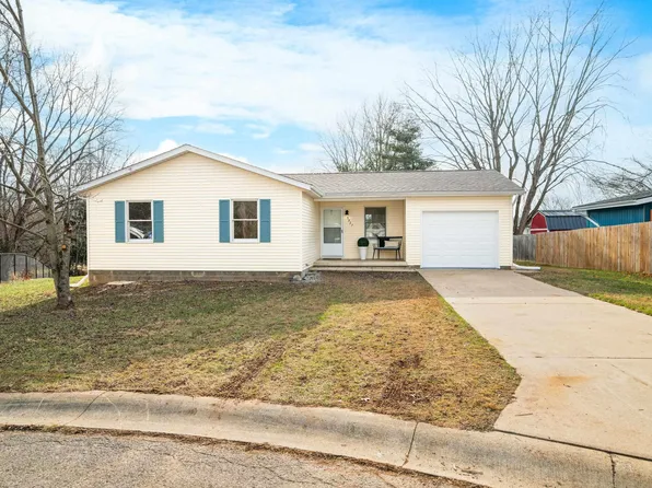 5927 S Phyllis Ct, Bloomington, IN 47403