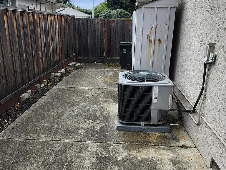 141 Meese Ct — Photo 32