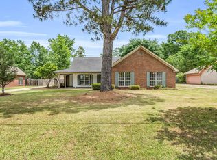 250 Lawrence St, Caledonia, MS 39740