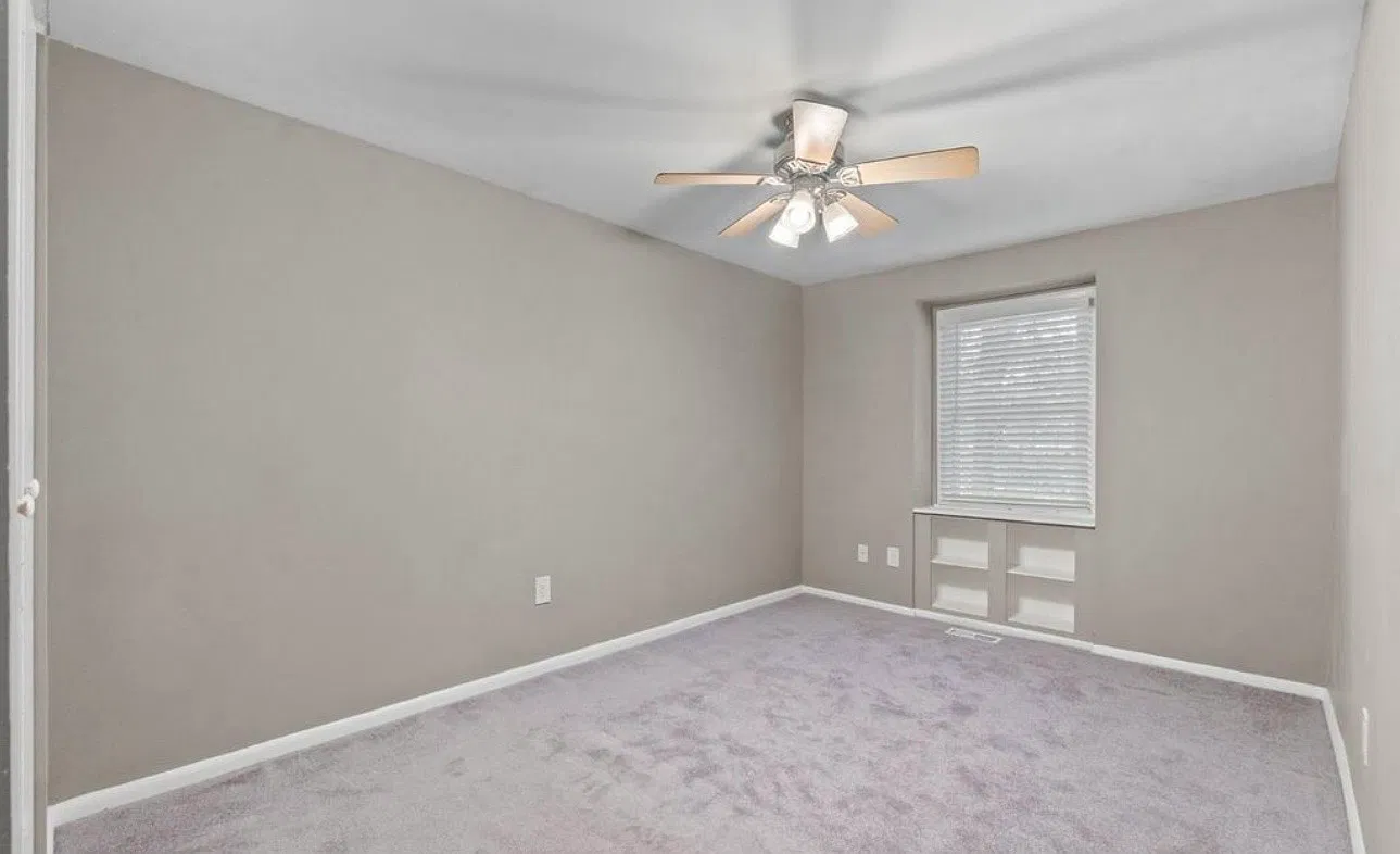 3 bed, 1600 sqft, $2,975 — Photo 4