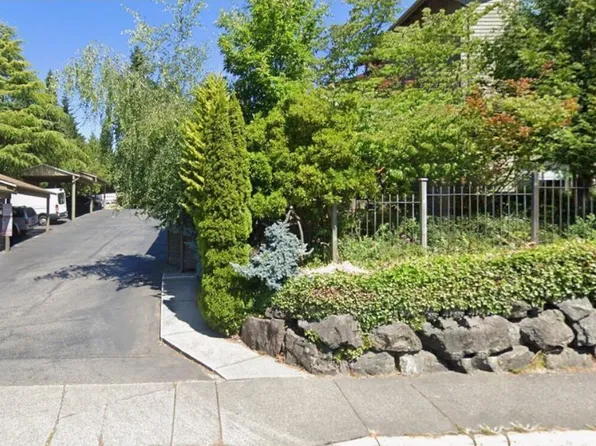 134 SW 116th Street #H11, Seattle, WA 98146
