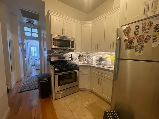 Rented by MySpaceNYC | media 23