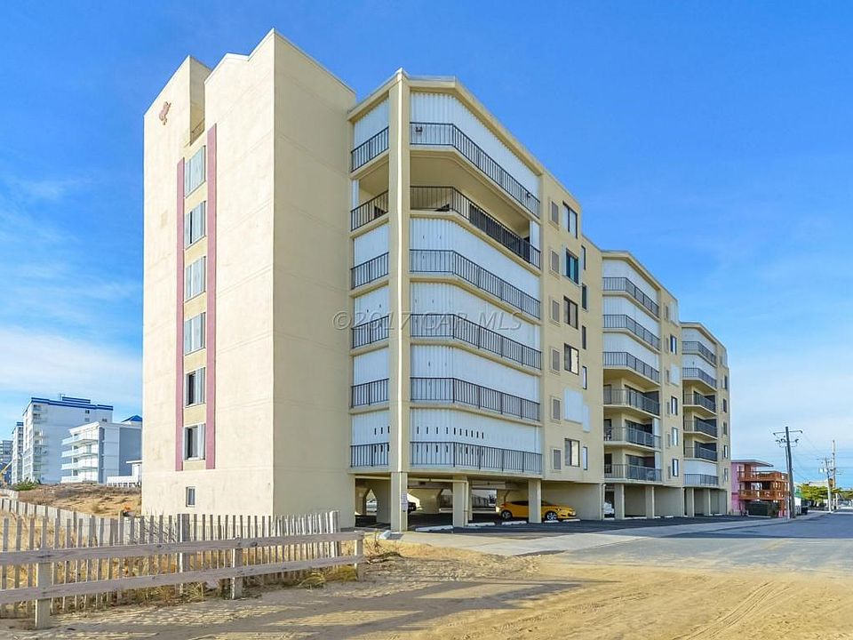 Phoenix Condominium