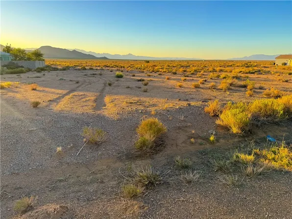 10155 N Ambush Dr, Kingman, AZ 86401